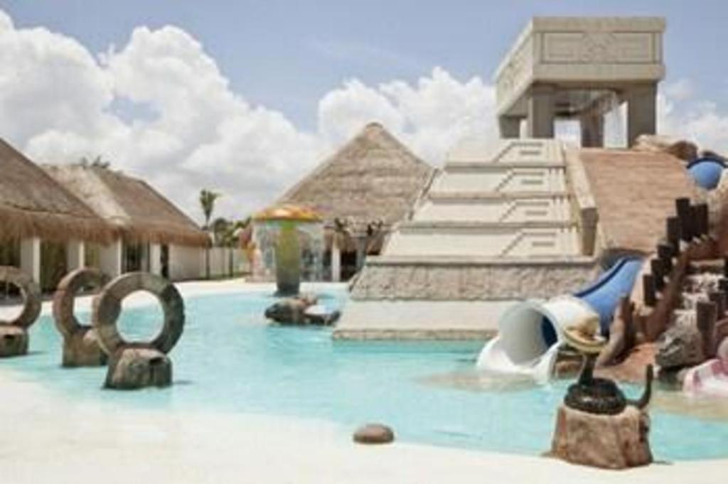 Finest Playa Mujeres Hotel Cancun Exterior photo